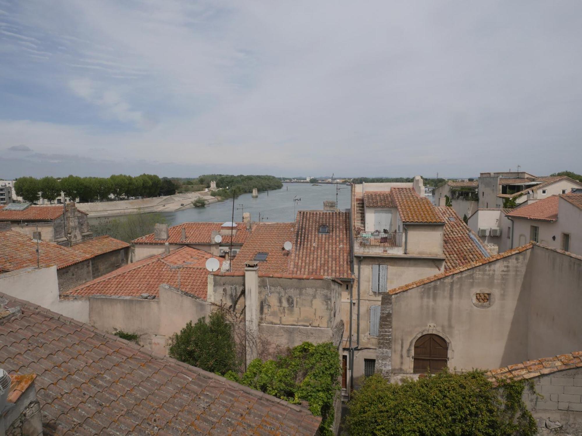 Superbe Appartement Avec Vue Arles Dış mekan fotoğraf